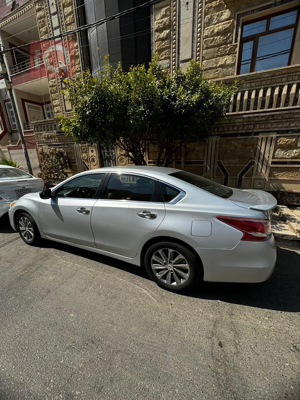 نيسان ألتيما